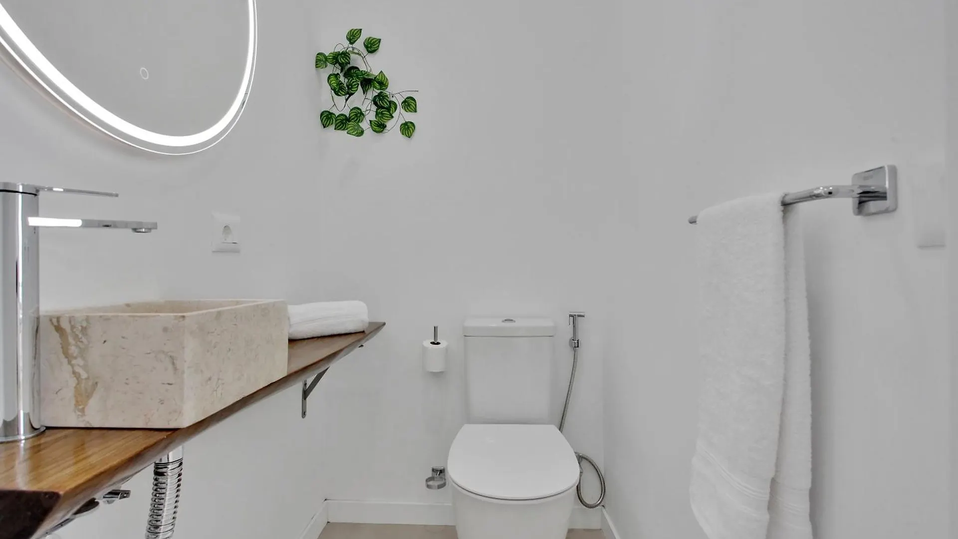 Casa Marinita, Top Floor, Direct Access To The Seafront لوس كريستيانوس