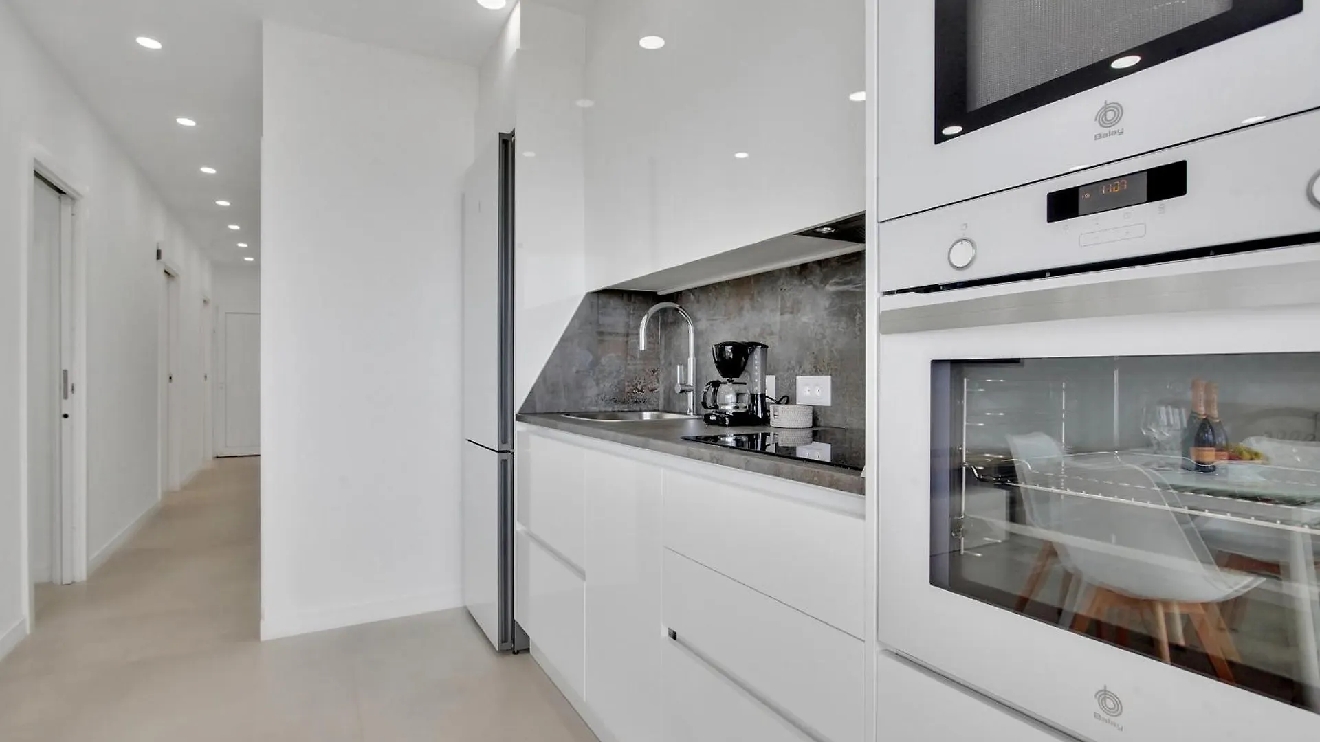 Casa Marinita, Top Floor, Direct Access To The Seafront لوس كريستيانوس