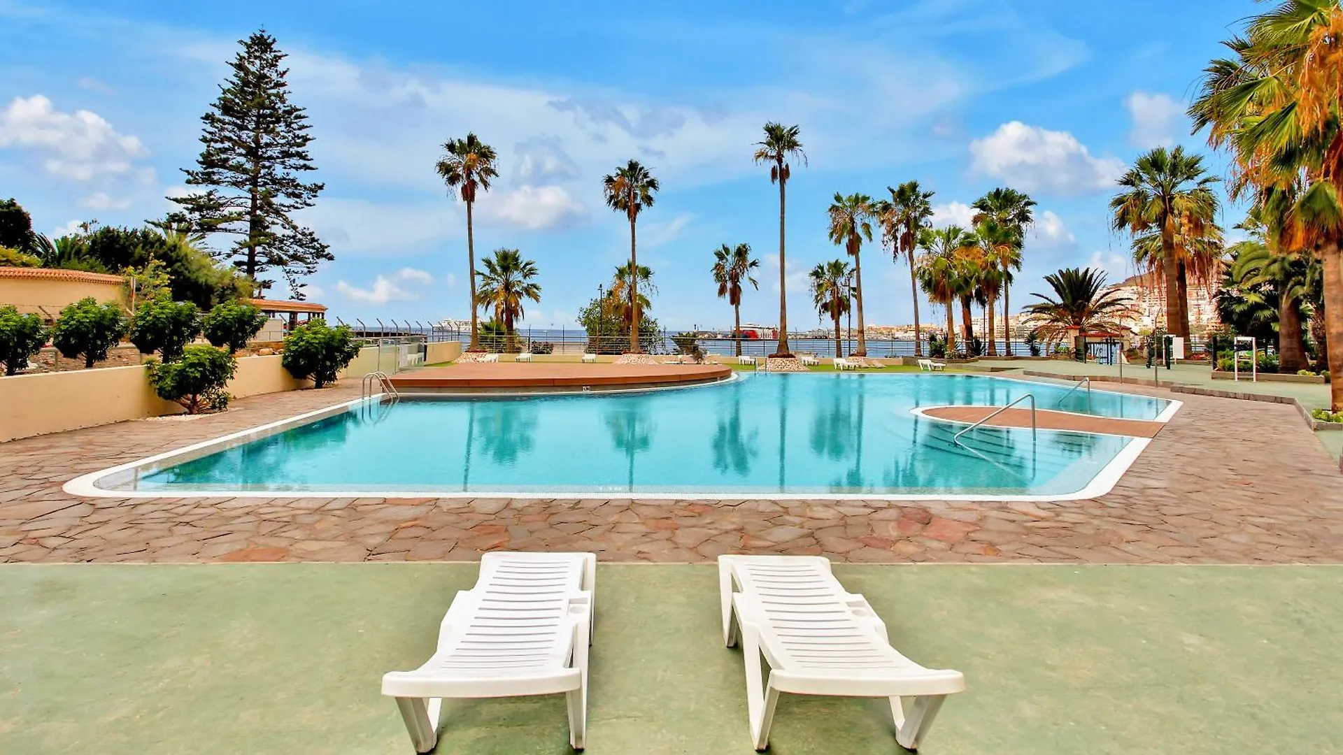 Casa Marinita, Top Floor, Direct Access To The Seafront Los Cristianos  Los Cristianos (Tenerife)