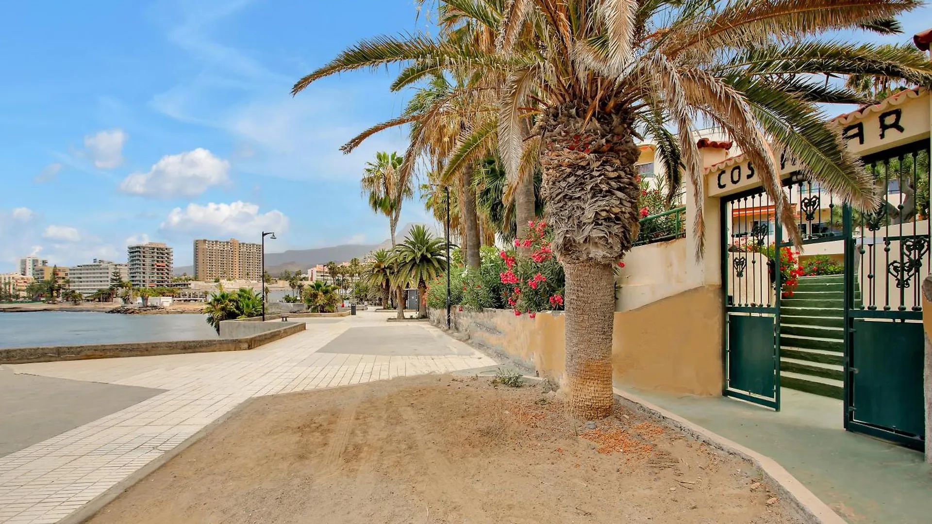 Casa Marinita, Top Floor, Direct Access To The Seafront Los Cristianos  Spanien