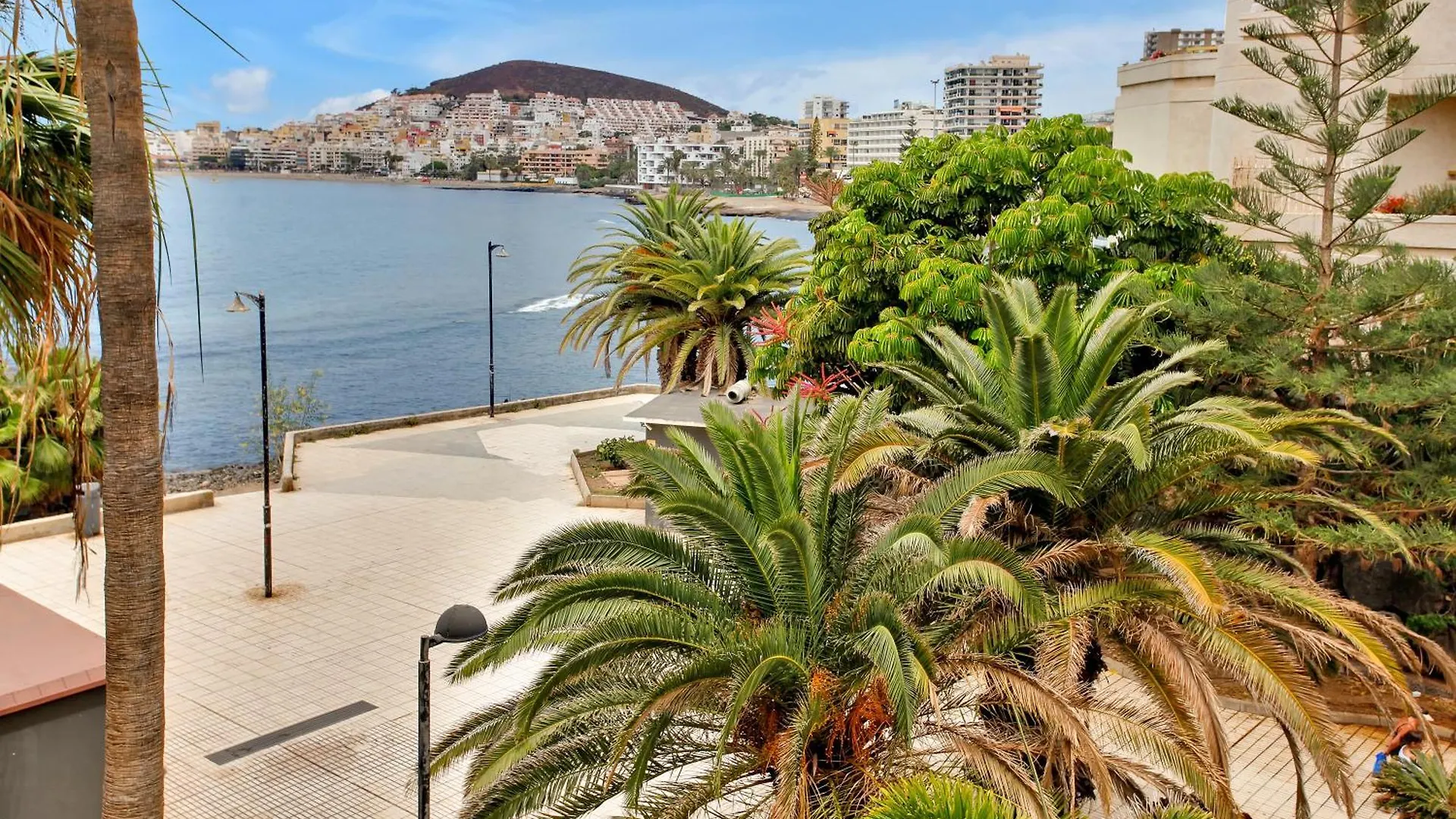 Casa Marinita, Top Floor, Direct Access To The Seafront لوس كريستيانوس 0*,  إسبانيا